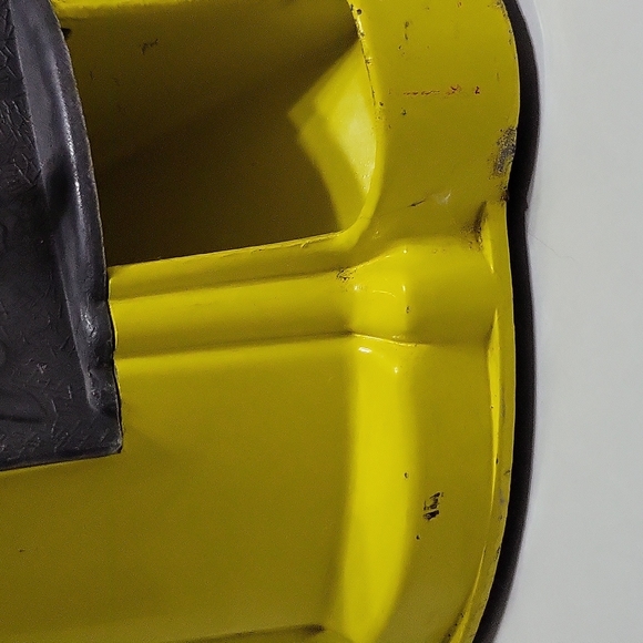 Working yellow candy dispenser/coin bank. - Picture 7 of 14